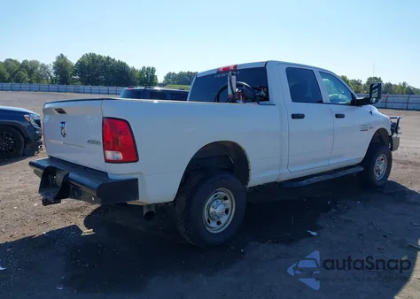 2018 Ram 2500 Tradesman 4X4 6'4 Box z USA, uszkodzony, nr VIN 3C6UR5CL7JG278490